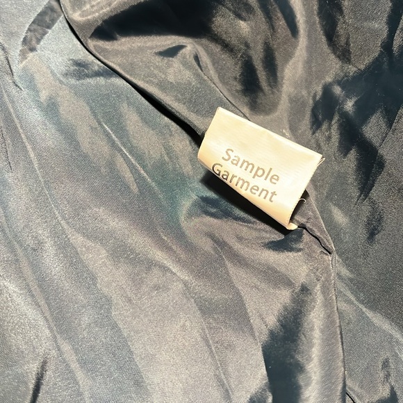 Levi’s Cozy Winter Puffer Jacket - Picture 9 of 11